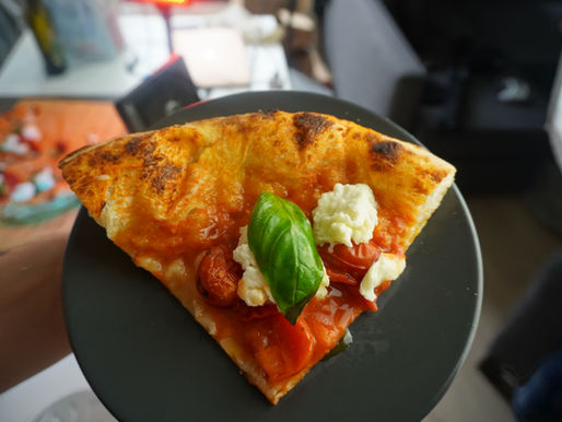 Cornicione più gonfio e arioso: 7 consigli per la pizza
