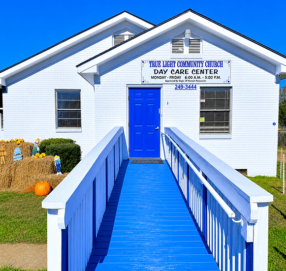 The front entrace of the daycare center.