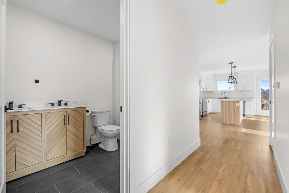 Thumbnail: Beautiful 3 Bedroom , 1 Bathroom Unit