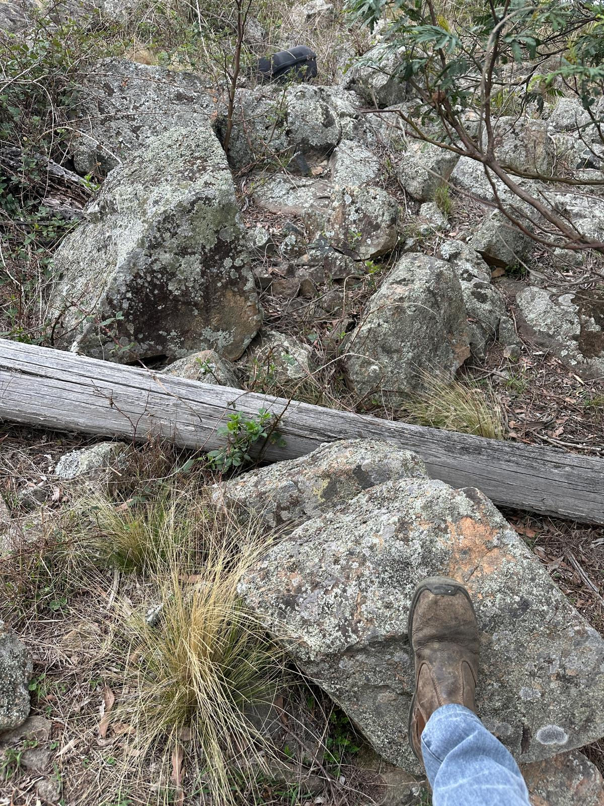 Smaller granite boulders, 500-600mm diameter