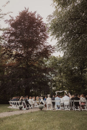 freie trauung unter bäumen in haus rhade kierspe