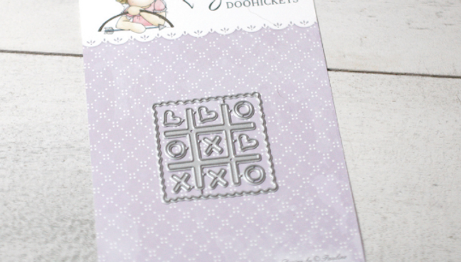 LC-21 DooHickey XOXO Tic Tac Toe