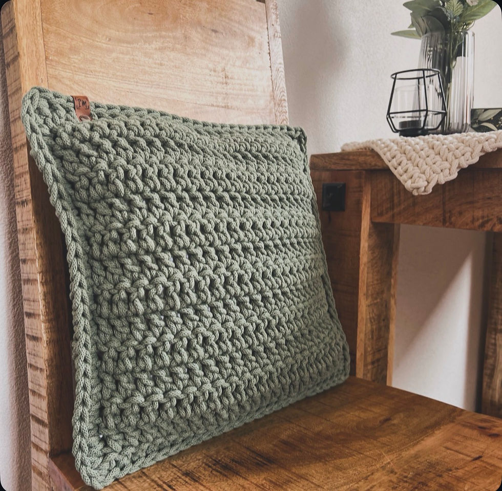 Dekokissen in der Farbe Eucalyptus Green 40cm x 40cm im Boho Stil