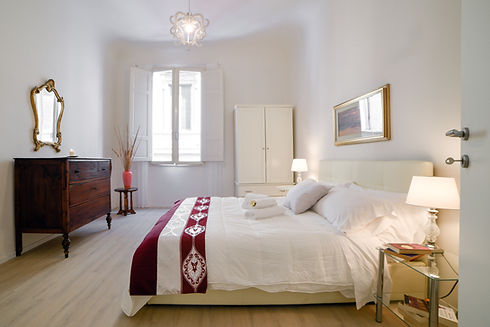 10901427-bedroom-3857469.jpg