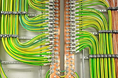 Inspección de sistemas de puesta a tierra en subestaciones eléctricas
