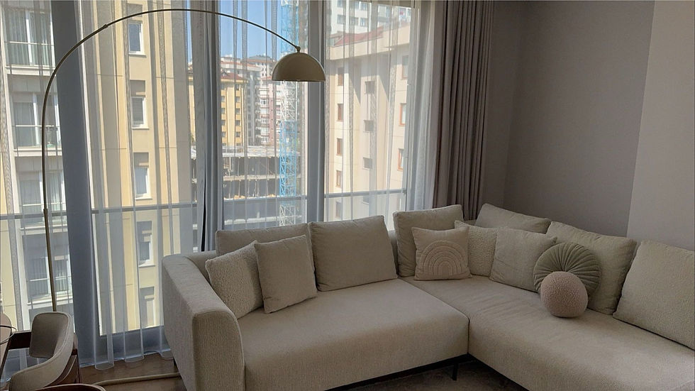 Küçük resim: VİV Lighting Geniş Küre Başlıklı Krem Deve Boynu Lambader