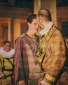 Le Fléau, une pièce immersive en plein coeur des colonnes de Buren