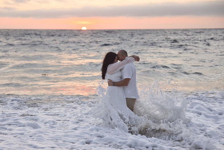 engagement photo shoot on the beach
