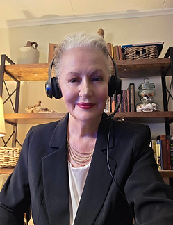 Karen giving a lecture.jpg