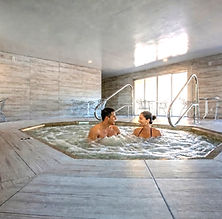 hot tub 24 hr