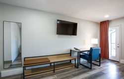 Desk, mirror, luggage bench, TV