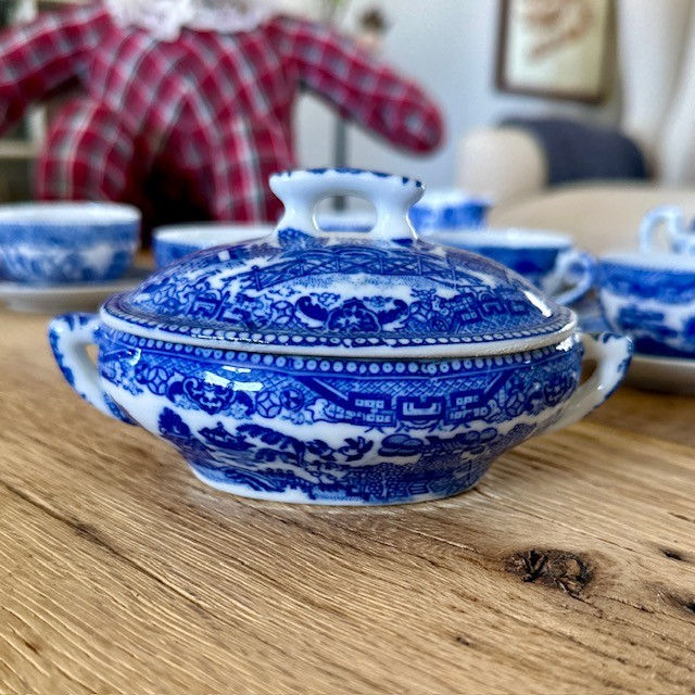 Thumbnail: Tea For Two