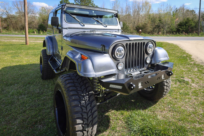 1983 Jeep Restomod Exterior