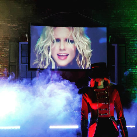 Free Britney Spears Haunted Halloween House Yard Display Greenville, North Carolina #FreeBritney