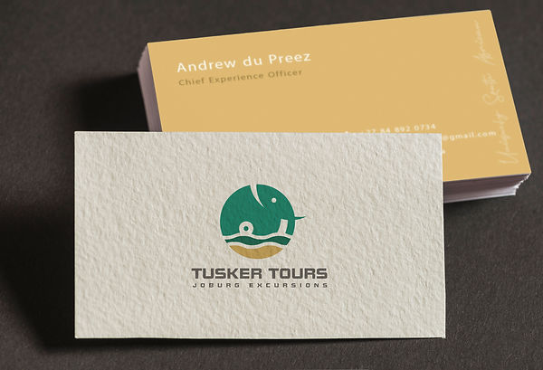 名片mockup.jpg