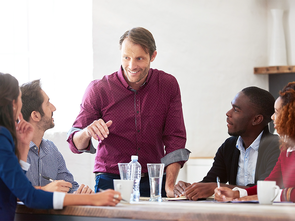 team leader encourages internal team communication during a meeting