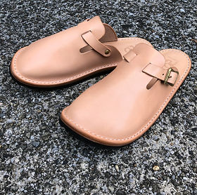 アールアトリエ レザーサンダル