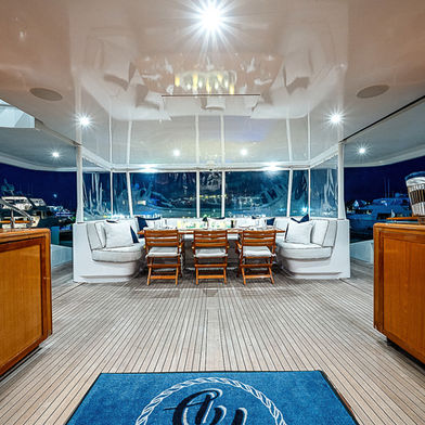 main deck aft 132 foot trident