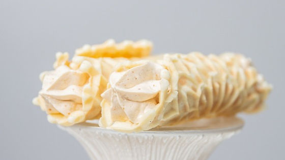 Rolled Dulce De Leche Pizzelles