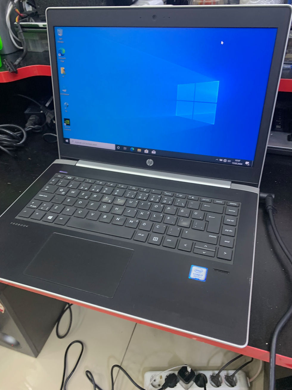 Küçük resim: HP ProBook 440 G5 i7-8550U GT930 8GB RAM 256GB SSD 14" FHD Laptop