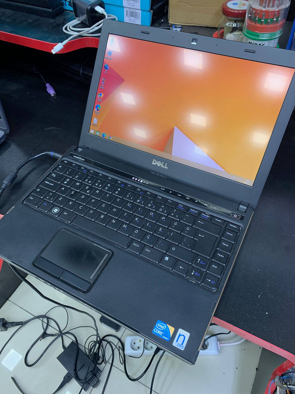 Küçük resim: Dell Vostro 3300 i5-460M GT310 4GB RAM 320GB 13.3" Notebook
