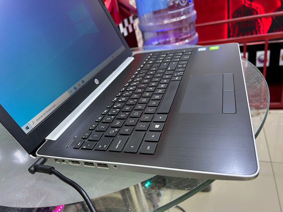 Küçük resim: HP 15-da1021 i5 8265U 16 GB Ram Nvidia MX110 256 Nvme Ssd 15.6" Notebook