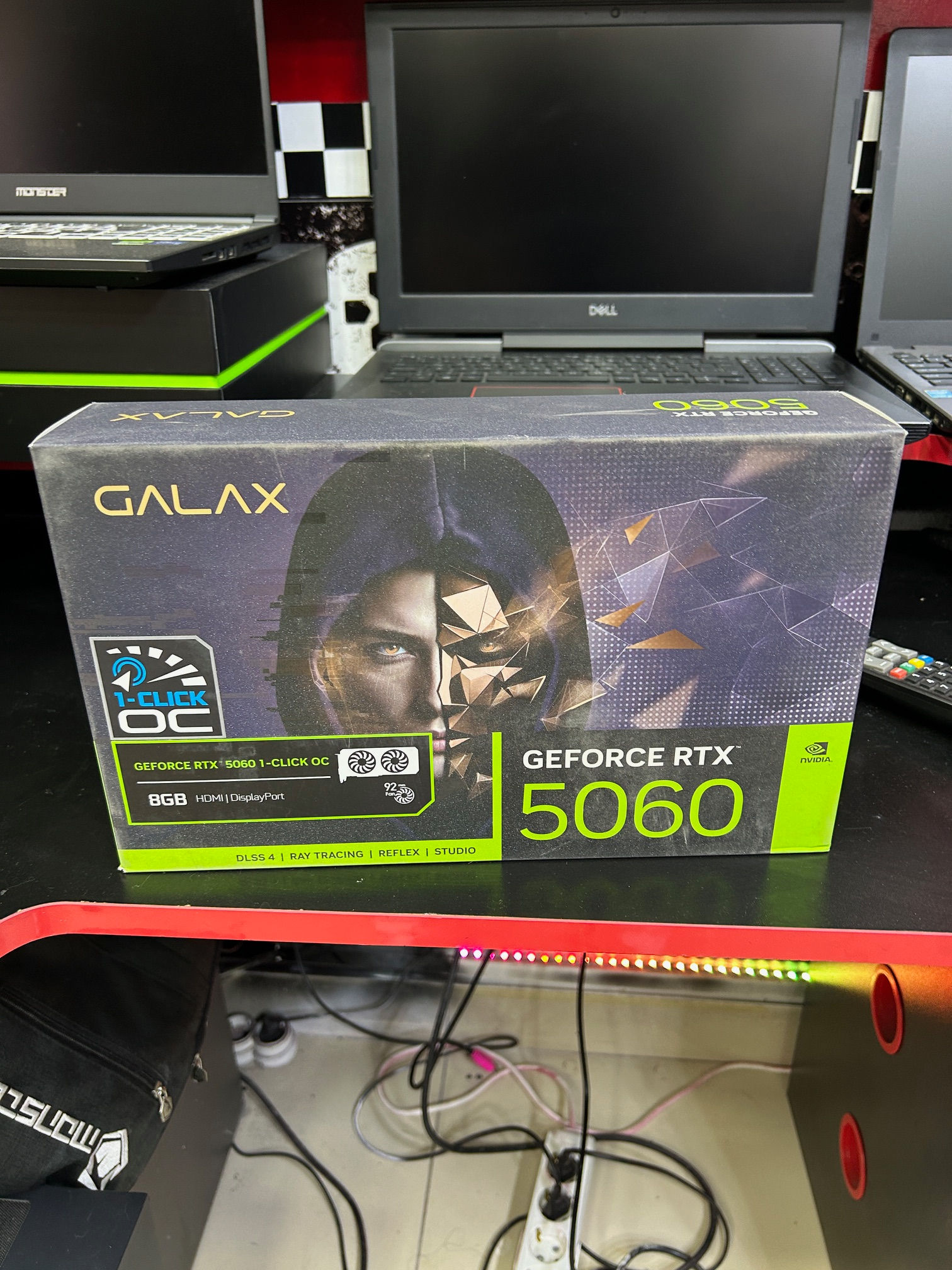 Galax GeForce RTX 5060 1-Click OC 8GB GDDR7 128Bit DLSS 4 Ekran Kartı