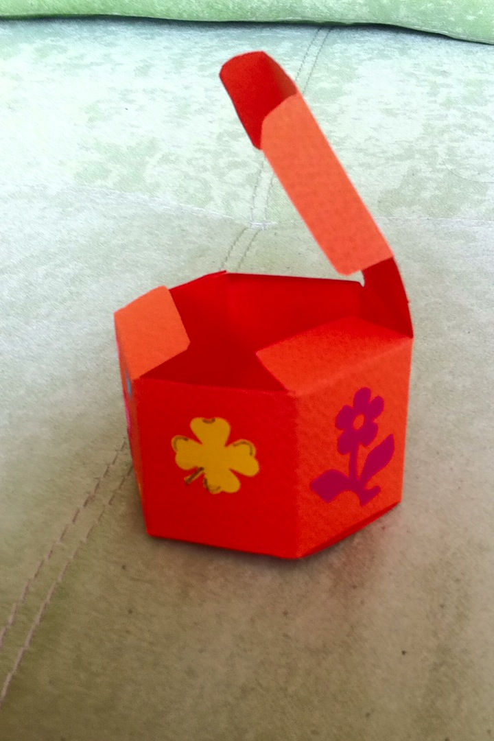 Miniatura: Caja Hexagonal