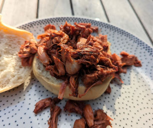 Blackberry BBQ Pulled Jackfruit Sandwiches (GF, V)