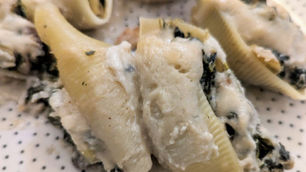 Spinach Artichoke Stuffed Shells in Dijon-Chardonnay Sauce (V)
