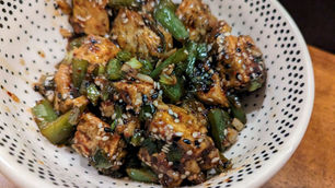 Kkampoong Tofu / Spicy Crunchy Garlic Tofu (GF, V)