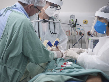 Brasil volta a passar a Índia em mortes diárias por Covid