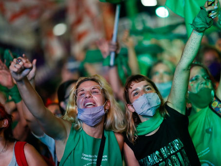 Senado da Argentina aprova legalização do aborto no país