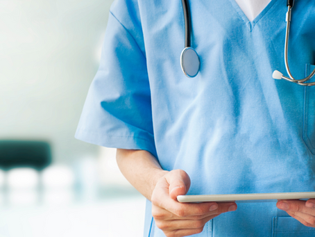 Associação médica passa a obrigar atualização título de especialista a cada 5 anos, e CFM critica; entenda a polêmica