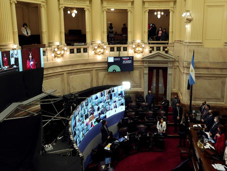 Senado da Argentina vota legalização do aborto