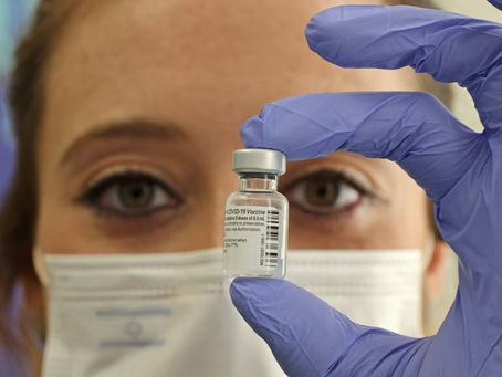 França recebe as primeiras doses da vacina contra a Covid-19