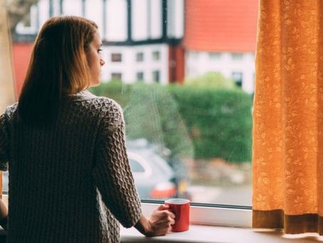 Por que governo britânico fala em acabar com isolamento obrigatório em caso de Covid