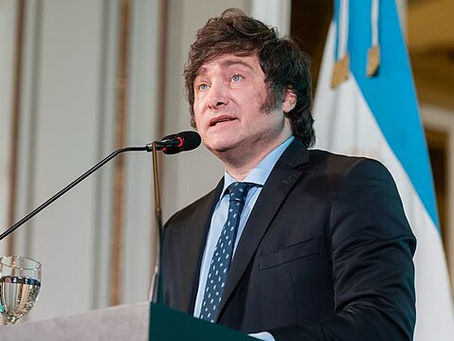 Planos de saúde sobem 40% na Argentina, após decreto de Milei