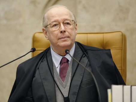 Celso de Mello tira licença médica do STF