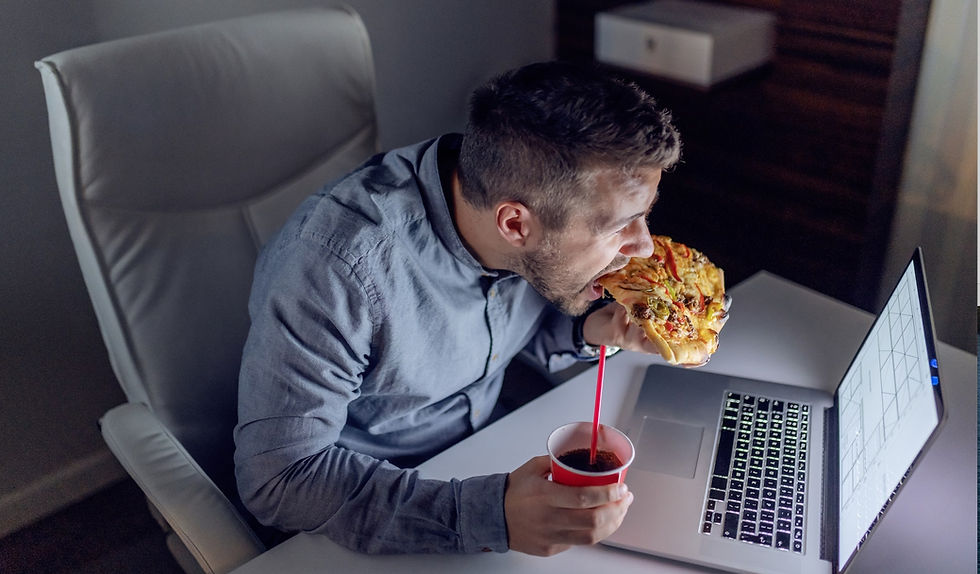 Fica estressado e desconta tudo na comida? Conheça 5 dicas para manter dieta mesmo em dias difíceis