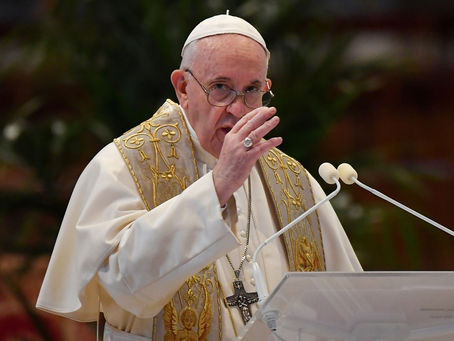 Médico do papa Francisco morre por complicações da Covid-19