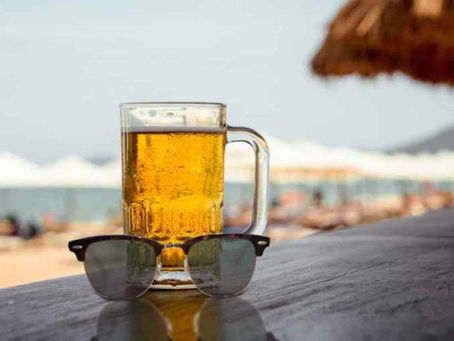 Sextou? Cerveja gelada pode não ser a melhor opção para enfrentar a onda de calor