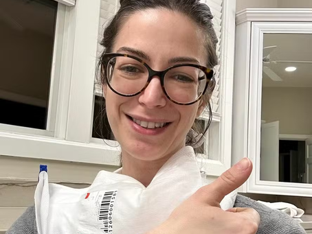 Médica descobre seu próprio câncer de cólon e compartilha os dois sintomas que detectou