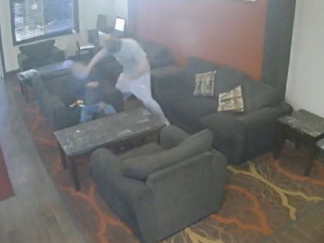 Nos EUA, idoso pede para mulher colocar máscara e é espancado pelo namorado dela