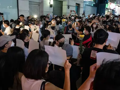 China deve afrouxar restrições da política Covid zero após protestos