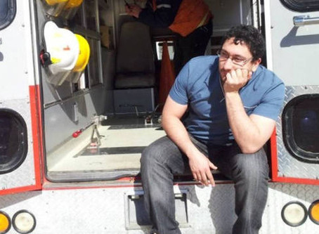 Médico é apedrejado por familiares de vítima de covid-19 na Argentina