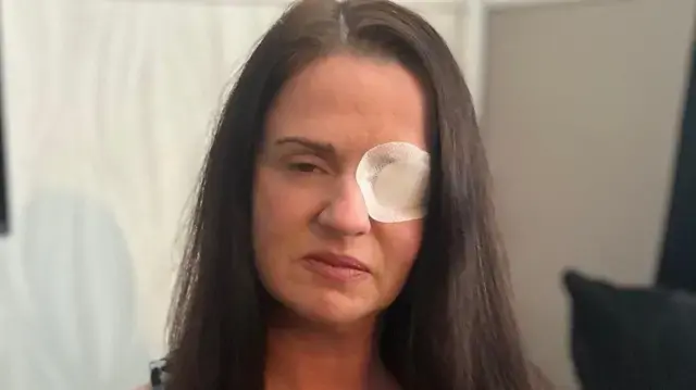 'Tive parada cardíaca e quase fiquei cega após esteticista me aplicar botox falso'