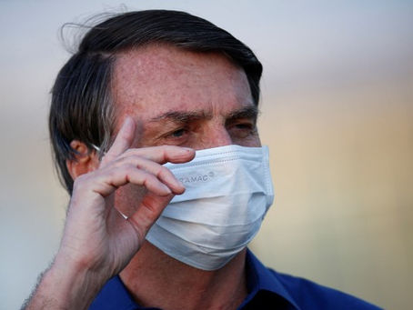 Novo teste indica que Bolsonaro continua com coronavírus, informa Planalto