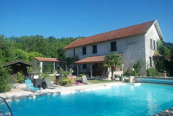 Cuisine D Ete Autour De La Piscine Notre Maison Catalpas