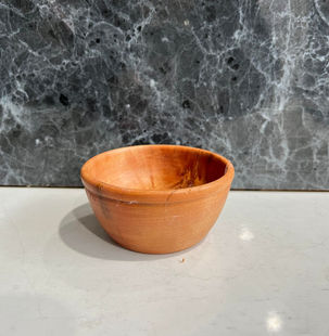 Small Tassie Oak bowl 